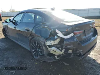 2022 BMW 4 Series M440i xDrive z VIN WBA13AW05NFL96789, wystawiony jako Copart lot #42176485 z przebiegiem Nie podano mil oraz Szkoda całkowita • Salvage title. Historia ofert i sprzedaży dostępna na DreamBid. Obrazek 2.