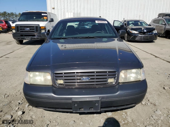 2005 Ford Crown Victoria LX with VIN 2FAHP74WX5X110509, listed as a Copart auction lot 48399225 with NaN miles and Salvage Title. Bid and sale history available at carsss.com. Image 5.