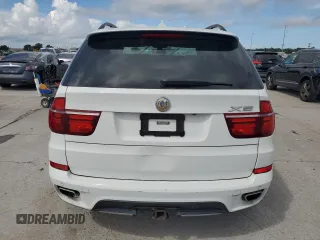 2013 BMW X5 xDrive50i with VIN 5UXZV8C52D0C15370, listed as a Copart auction lot 62293645 with 90,611 mi miles and Clean title. Bid and sale history available at DreamBid. Image 6.