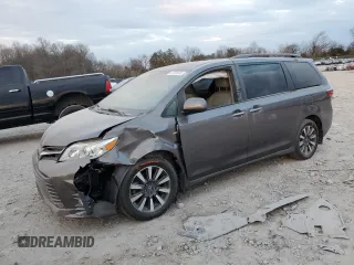 2020 Toyota Sienna XLE with VIN 5TDDZ3DC3LS240691, listed as a Copart auction lot 43201945 with 38,748 mi miles and Salvage Title. Bid and sale history available at carsss.com. Image 1.