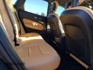 2018 Volvo XC60 Momentum with VIN YV4A22RK7J1004294, listed as a Copart auction lot 45557165 with Not provided miles and Salvage title. Bid and sale history available at DreamBid. Image 11.