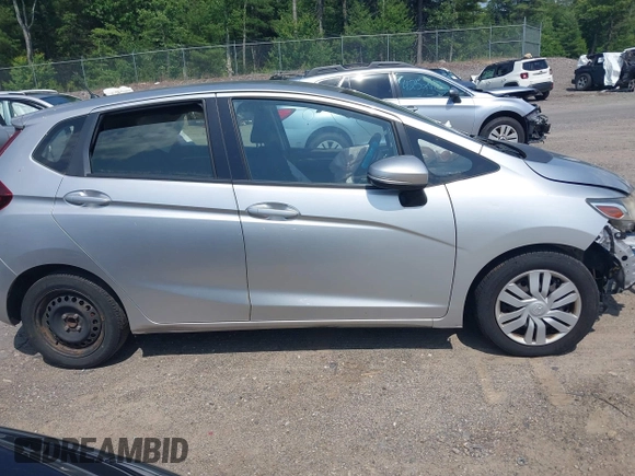 2016 Honda Fit LX z VIN JHMGK5H57GX013219, wystawiony jako IAAI lot #42445275 z przebiegiem 67 686 mil mil oraz . Historia ofert i sprzedaży dostępna na DreamBid. Obrazek 14.