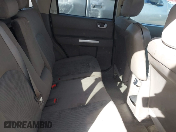 2008 Mitsubishi Endeavor LS with VIN 4A4MN21S28E043499, listed as a IAAI auction lot 41671486 with 194,885 mi miles. Bid and sale history available at carsss.com. Image 8.