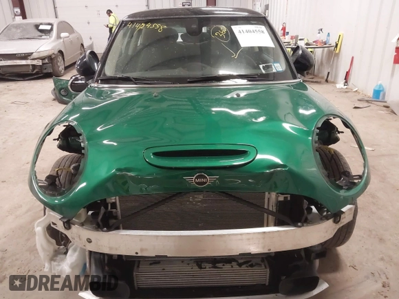2020 MINI Hardtop Cooper S z VIN WMWXR5C01L2L36999, wystawiony jako IAAI lot #41404558 z przebiegiem 24 930 mil mil oraz . Historia ofert i sprzedaży dostępna na DreamBid. Obrazek 13.