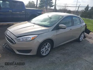 2015 Ford Focus SE with VIN 1FADP3F22FL384125, listed as a IAAI auction lot 40746333 with 53,530 mi miles. Bid and sale history available at carsss.com. Image 17.