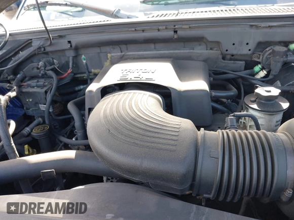 2003 Ford F-150 XL with VIN 1FTRX18L53NB01663, listed as a IAAI auction lot 41887655 with 177,914 mi miles. Bid and sale history available at carsss.com. Image 10.