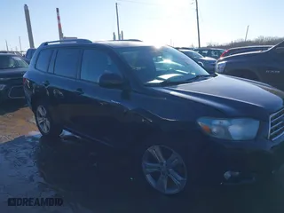 2010 Toyota Highlander Sport with VIN 5TDEK3EH6AS004200, listed as a IAAI auction lot 41395818 with 150,200 mi miles. Bid and sale history available at carsss.com. Image 13.