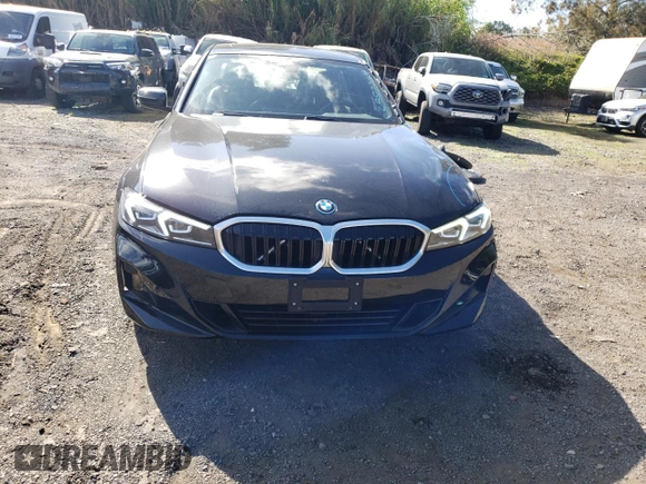 2024 BMW 3 Series 330e with VIN 3MW39FF03R8E39450, listed as a Copart auction lot 85522564 with 16,137 mi miles and Clean Title. Bid and sale history available at carsss.com. Image 5.