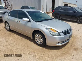2009 Nissan Altima SL with VIN 1N4AL21EX9N462850, listed as a IAAI auction lot 42051163 with 182,350 mi miles and . Bid and sale history available at carsss.com. Image 1.