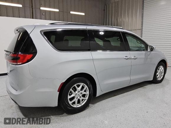 2022 Chrysler Pacifica Touring L z VIN 2C4RC1BG0NR167373, wystawiony jako Copart lot #56071675 z przebiegiem 60 107 mil mil oraz Czysty tytuł • Clean title. Historia ofert i sprzedaży dostępna na DreamBid. Obrazek 3.