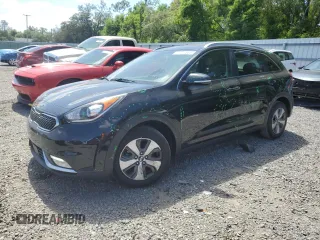 2017 Kia Niro EX with VIN KNDCC3LC0H5065876, listed as a Copart auction lot 51211655 with 104,486 mi miles and Non Repairable. Bid and sale history available at carsss.com. Image 1.