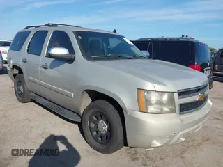 2007 Chevrolet Tahoe LT z VIN 1GNFC13047R225375, wystawiony jako IAAI lot #40613984 z przebiegiem Nie podano mil oraz . Historia ofert i sprzedaży dostępna na DreamBid. Obrazek 1.