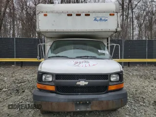 2005 Chevrolet Express Commercial C7L DRW with VIN 1GBJG31U251204341, listed as a Copart auction lot 48927935 with 220,497 mi miles and Salvage Title. Bid and sale history available at carsss.com. Image 5.