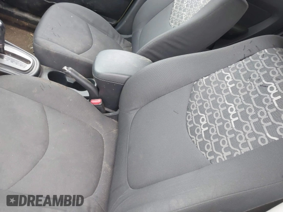 2010 Kia Soul + with VIN KNDJT2A2XA7172245, listed as a IAAI auction lot 41631785 with 1 mi miles. Bid and sale history available at carsss.com. Image 15.