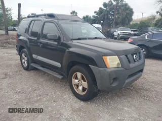 2007 Nissan Xterra X z VIN 5N1AN08U87C518083, wystawiony jako IAAI lot #41767040 z przebiegiem 198 338 mil mil oraz . Historia ofert i sprzedaży dostępna na DreamBid. Obrazek 1.