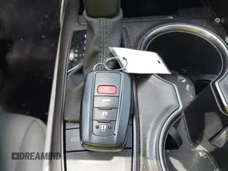 2023 Toyota Camry SE z VIN 4T1T11AK9PU721786, wystawiony jako IAAI lot #42279812 z przebiegiem 30 707 mil mil oraz . Historia ofert i sprzedaży dostępna na DreamBid. Obrazek 11.