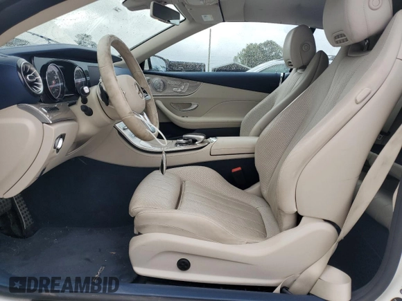 2019 Mercedes-Benz E 450 z VIN WDD1K6HB2KF106009, wystawiony jako Copart lot #54534225 z przebiegiem 52 560 mil mil oraz Szkoda całkowita • Salvage title. Historia ofert i sprzedaży dostępna na DreamBid. Obrazek 7.