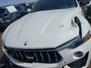 2022 Maserati Levante GT z VIN ZN661XUA5NX388097, wystawiony jako IAAI lot #41859084 z przebiegiem 31 252 mil mil oraz . Historia ofert i sprzedaży dostępna na DreamBid. Obrazek 12.