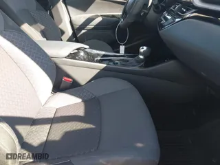 2022 Toyota C-HR XLE with VIN JTNKHMBX9N1130195, listed as a IAAI auction lot 41867899 with 13,813 mi miles. Bid and sale history available at carsss.com. Image 5.