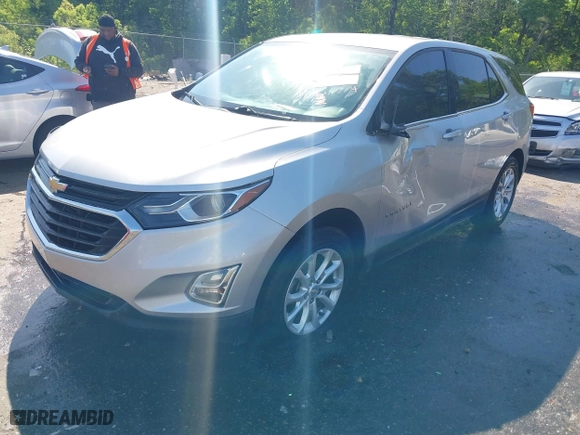 2018 Chevrolet Equinox LT with VIN 2GNAXJEV6J6284163, listed as a IAAI auction lot 41954789 with 264,728 mi miles. Bid and sale history available at carsss.com. Image 2.