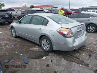 2012 Nissan Altima S z VIN 1N4AL2AP6CC193122, wystawiony jako IAAI lot #42311063 z przebiegiem 183 570 mil mil oraz . Historia ofert i sprzedaży dostępna na DreamBid. Obrazek 3.