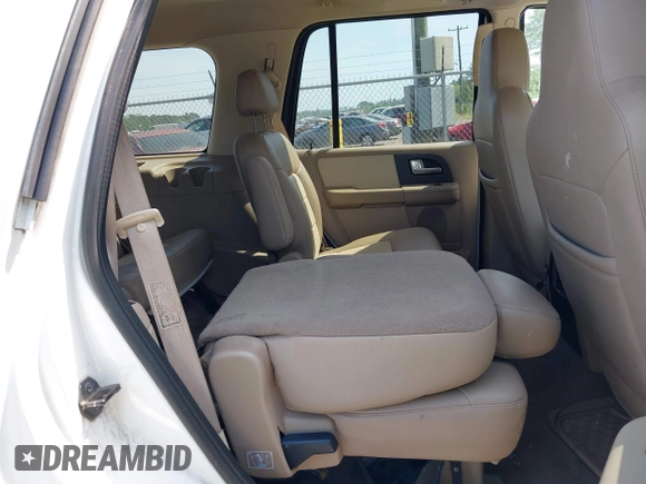 2003 Ford Expedition Eddie Bauer с VIN 1FMFU17L43LC54037, выставлен на аукционе IAAI как лот 39225441 с пробегом 158 745 миль миль и . История ставок и продаж доступна на DreamBid. Изображение 8.