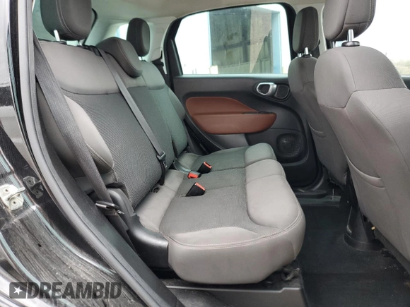 2016 FIAT 500L Trekking with VIN ZFBCFADHXGZ037485, listed as a Copart auction lot 54083385 with 95,678 mi miles and Clean Title. Bid and sale history available at carsss.com. Image 11.