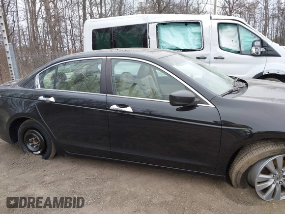 2011 Honda Accord EX-L z VIN 5KBCP3F82BB001714, wystawiony jako IAAI lot #41684691 z przebiegiem 156 838 mil mil oraz . Historia ofert i sprzedaży dostępna na DreamBid. Obrazek 13.