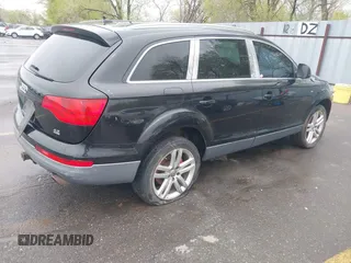 2008 Audi Q7 4.2L Premium with VIN WA1BV74L48D010147, listed as a IAAI auction lot 42063353 with 214,409 mi miles. Bid and sale history available at carsss.com. Image 4.