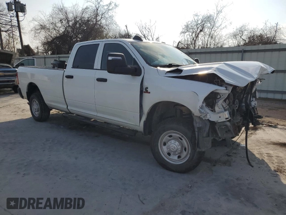 2024 Ram 2500 Tradesman z VIN 3C6UR5HLXRG139877, wystawiony jako Copart lot #44438375 z przebiegiem Nie podano mil oraz Szkoda całkowita • Salvage title. Historia ofert i sprzedaży dostępna na DreamBid. Obrazek 4.