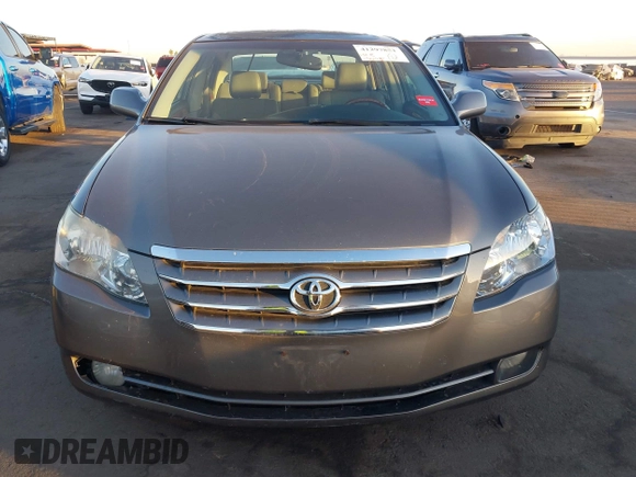 2006 Toyota Avalon XL with VIN 4T1BK36B86U140565, listed as a IAAI auction lot 41297851 with 186,025 mi miles. Bid and sale history available at carsss.com. Image 12.