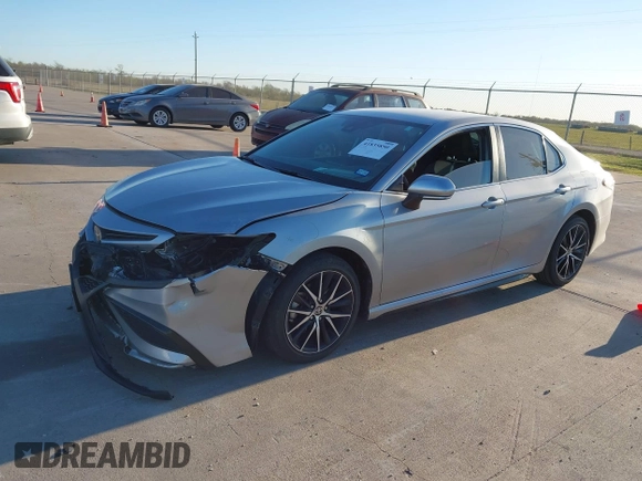 2021 Toyota Camry SE Nightshade with VIN 4T1T11AK3MU431765, listed as a IAAI auction lot 41835850 with 69,295 mi miles and . Bid and sale history available at carsss.com. Image 2.