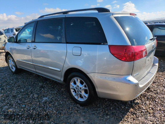 2006 Toyota Sienna XLE with VIN 5TDBA22C86S071218, listed as a Copart auction lot 46125575 with 205,953 mi miles and Salvage Title. Bid and sale history available at carsss.com. Image 2.