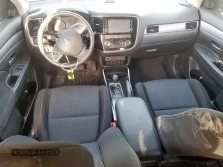 2018 Mitsubishi Outlander ES with VIN JA4AZ3A33JJ005249, listed as a Copart auction lot 60602245 with 113,122 mi miles and Salvage title. Bid and sale history available at DreamBid. Image 8.