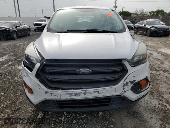 2018 Ford Escape S with VIN 1FMCU0F70JUA94439, listed as a Copart auction lot 62675905 with 211,864 mi miles and Salvage title. Bid and sale history available at DreamBid. Image 5.