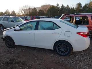 2019 Toyota Corolla L z VIN 5YFBURHEXKP865438, wystawiony jako IAAI lot #41209039 z przebiegiem 61 560 mil mil oraz . Historia ofert i sprzedaży dostępna na DreamBid. Obrazek 3.