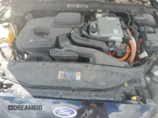 2018 Ford Fusion SE z VIN 3FA6P0LU6JR273861, wystawiony jako Copart lot #55722005 z przebiegiem 127 633 mil mil oraz Szkoda całkowita • Salvage title. Historia ofert i sprzedaży dostępna na DreamBid. Obrazek 11.