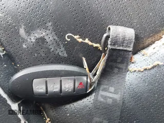 2019 Nissan Altima SL z VIN 1N4BL4EV4KC256015, wystawiony jako IAAI lot #42041439 z przebiegiem 104 888 mil mil oraz . Historia ofert i sprzedaży dostępna na DreamBid. Obrazek 11.