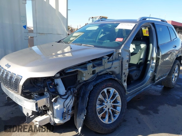 2020 Jeep Cherokee Latitude Plus with VIN 1C4PJLLB5LD521965, listed as a IAAI auction lot 41232028 with 77,729 mi miles. Bid and sale history available at carsss.com. Image 6.