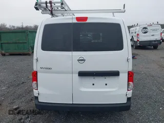 2021 Nissan NV200 SV z VIN 3N6CM0KN6MK692142, wystawiony jako IAAI lot #41585961 z przebiegiem 77 492 mil mil oraz . Historia ofert i sprzedaży dostępna na DreamBid. Obrazek 17.