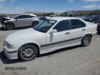1997 BMW M3 z VIN WBSCD9326VEE06423, wystawiony jako Copart lot #54953975 z przebiegiem 193 185 mil mil oraz Szkody całkowita. Historia ofert i sprzedaży dostępna na DreamBid. Obrazek 1.