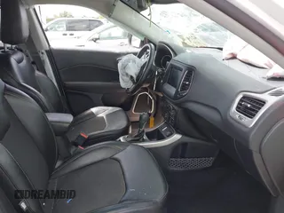 2020 Jeep Compass Latitude с VIN 3C4NJCBB4LT141695, выставлен на аукционе IAAI как лот 42248618 с пробегом 31 123 миль миль и . История ставок и продаж доступна на DreamBid. Изображение 5.