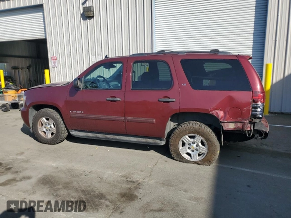 2008 Chevrolet Tahoe LS z VIN 1GNFC13C98R173690, wystawiony jako Copart lot #55685055 z przebiegiem 238 552 mil mil oraz Szkoda całkowita • Salvage title. Historia ofert i sprzedaży dostępna na DreamBid. Obrazek 2.