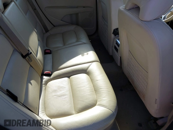 2013 Volvo XC70 3.2L with VIN YV4952BZ6D1154242, listed as a IAAI auction lot 41370020 with 190,784 mi miles and . Bid and sale history available at DreamBid. Image 8.