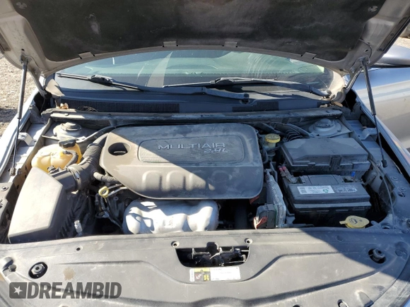 2015 Chrysler 200 Limited z VIN 1C3CCCAB7FN635187, wystawiony jako Copart lot #51993375 z przebiegiem 166 001 mil mil oraz Szkoda całkowita • Salvage title. Historia ofert i sprzedaży dostępna na DreamBid. Obrazek 11.