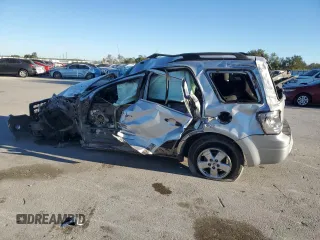 2012 Ford Escape XLT with VIN 1FMCU0D70CKC85800, listed as a Copart auction lot 82140514 with Not provided miles and Salvage title. Bid and sale history available at DreamBid. Image 2.