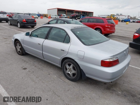 2003 Acura TL with VIN 19UUA56633A005104, listed as a IAAI auction lot 41925680 with 306,082 mi miles. Bid and sale history available at carsss.com. Image 3.
