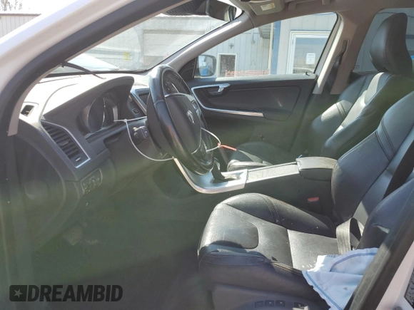 2017 Volvo XC60 Dynamic с VIN YV449MRR8H2085814, выставлен на аукционе Copart как лот 51128065 с пробегом 107 330 миль миль и Списание • Salvage title. История ставок и продаж доступна на DreamBid. Изображение 7.