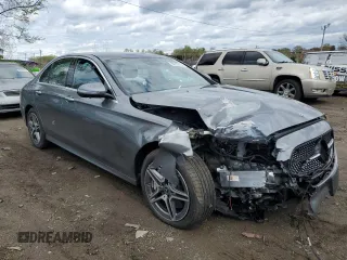 2021 Mercedes-Benz E-Class E 450 with VIN W1KZF5KB9MA934150, listed as a Copart auction lot 50729114 with 27,960 mi miles. Bid and sale history available at carsss.com. Image 4.