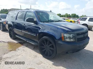 2007 Chevrolet Suburban LT with VIN 3GNFC16017G159685, listed as a IAAI auction lot 42644847 with 206,419 mi miles and . Bid and sale history available at DreamBid. Image 1.